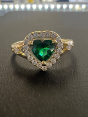 14k green heart stone ring with small white stones