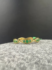 14k gold emerald ring .83g