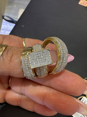 LADIES TRIO SET 1.00CT ROUND/BAGUETTE DIAMOND 10K YELLOW GOLD