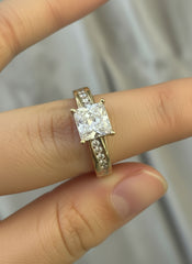 14k Diamond Engagement ring yellow gold square center stones diamond size #10
