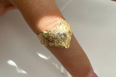 14k Quince (15) crown with stones