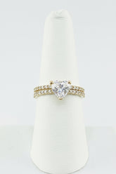 14k heart center stone engagement ring duo with stones on both 3.13g