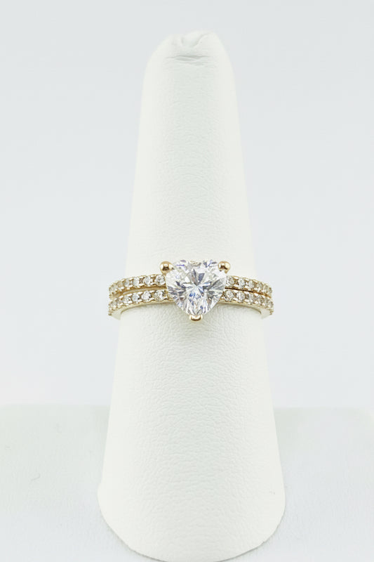 14k heart center stone engagement ring duo with stones on both 3.13g