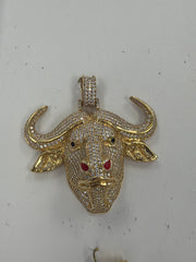 14k bull with stones pendant