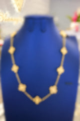 14k Necklace choker 5 clover flower 7.8 grams