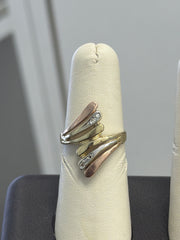 14k tricolor long small stone ring