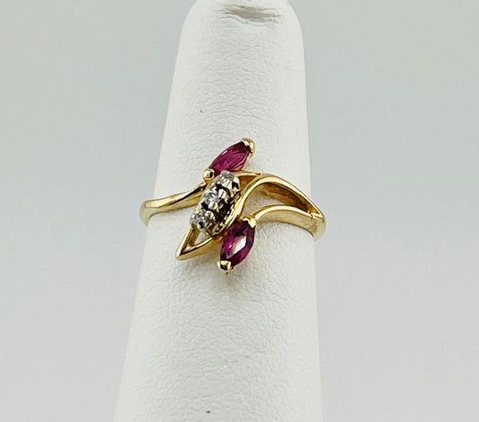 14k ring with red and white stones