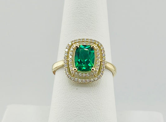 14k green stone ring
