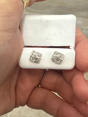 10k diamond earing .19ct