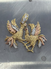 14k rooster fight pendant