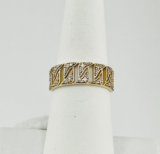 14k ring with stones monaco style