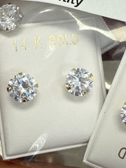 Earring round stone 7mm