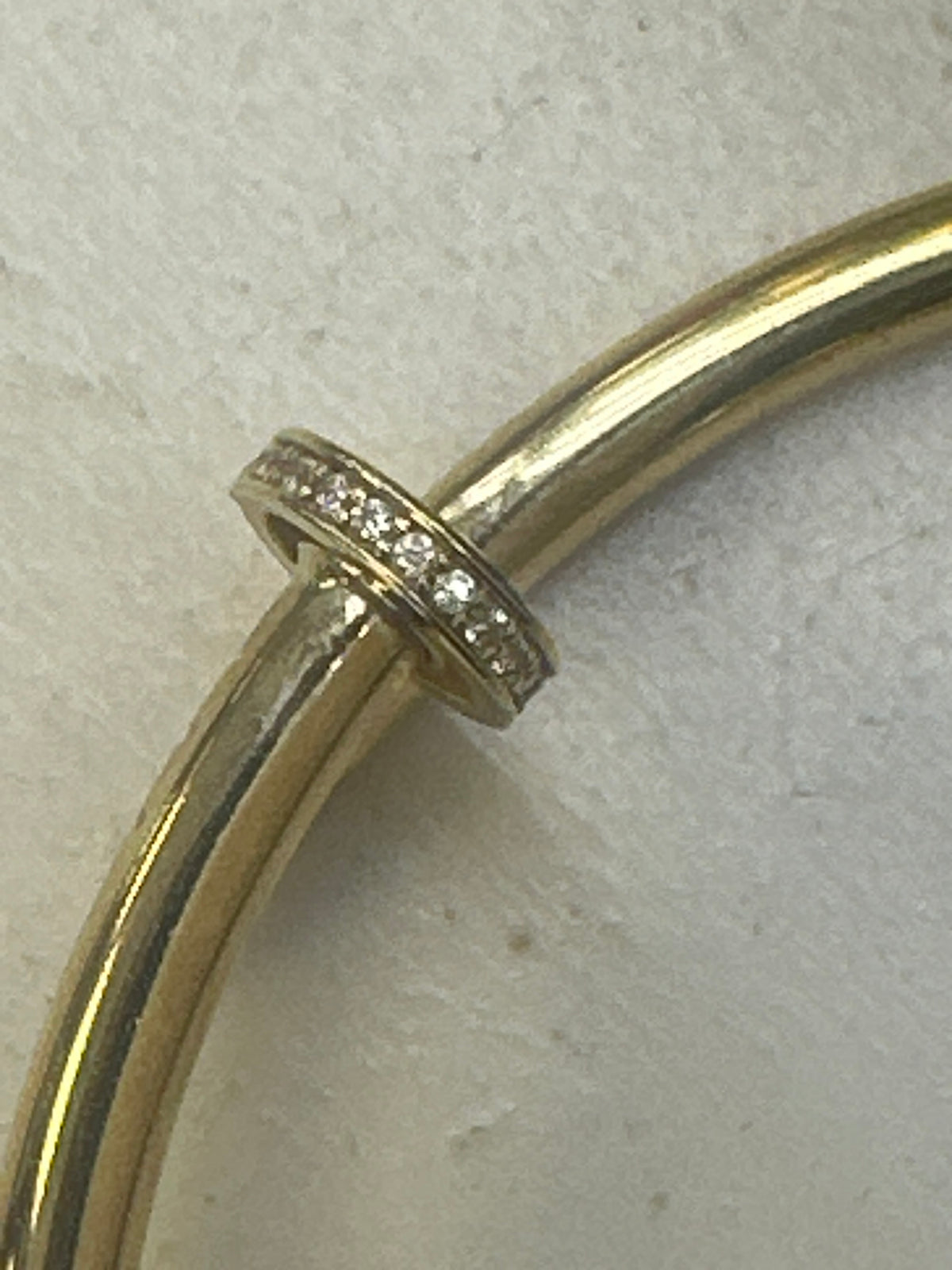 14k Bangle nail with stones 7.4g