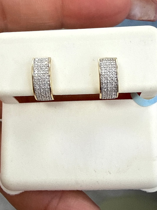 Small hoop earring 10k