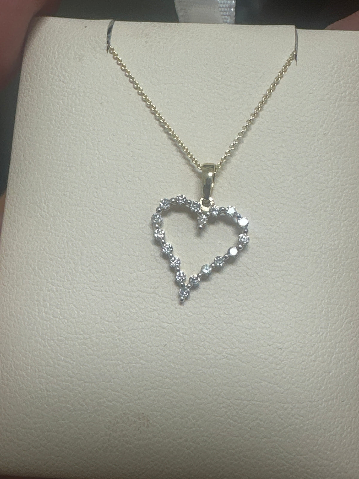 14k heart necklace with 0.25ct diamonds