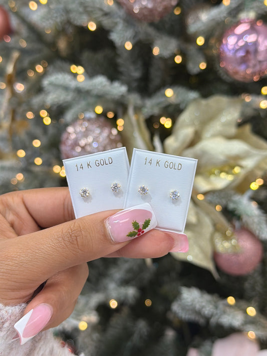 14k Stud earrings 8 prong 4mm