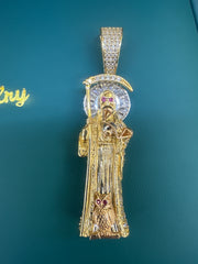14k Religious pendant santa muerte 3 volor eith stones