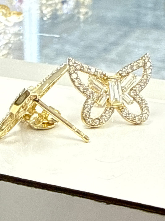 14k earring butterfly with stones around