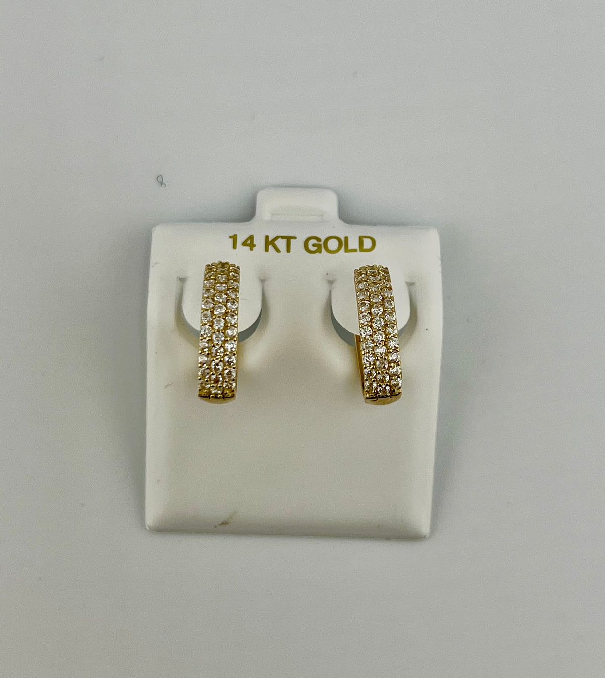 14k ladies earring hoop with stones