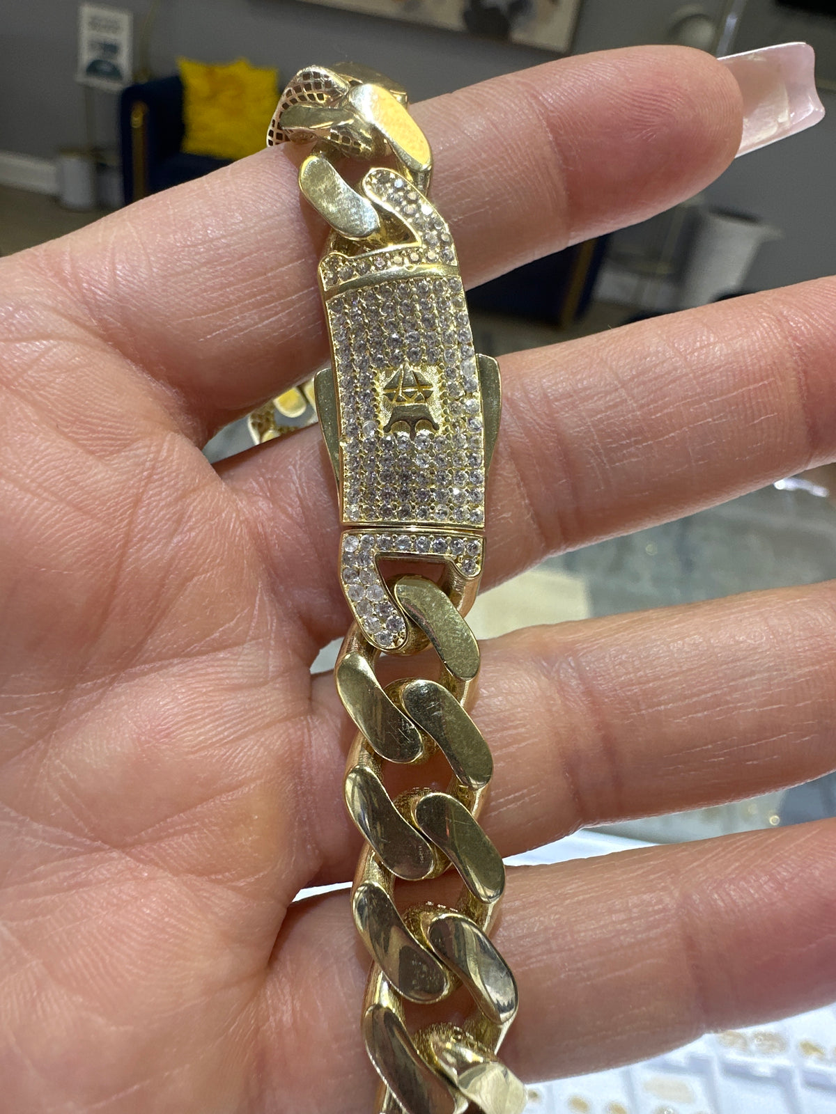 10k Monaco necklace 11mm 22”