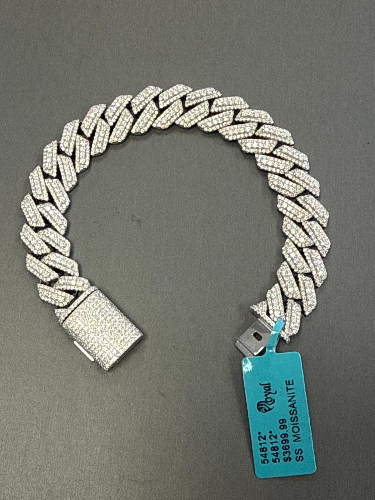 925 Silver 925 Bracelet and moissanite 16.02ct