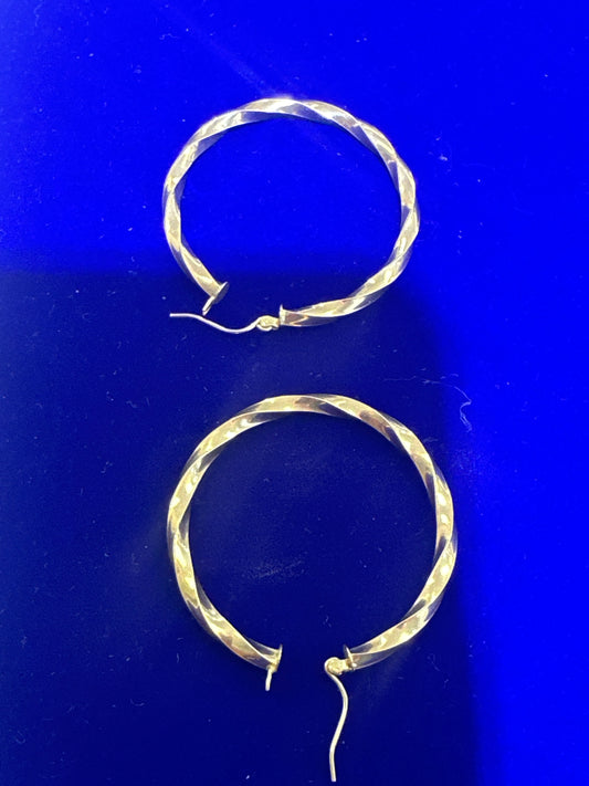 14k Earring big hoop yellow gold twisted
