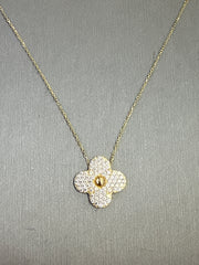 14k necklace flower clover trevol with the perfect gift