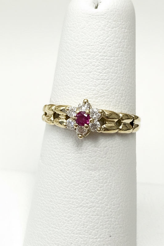 14k gold ring ladies flower