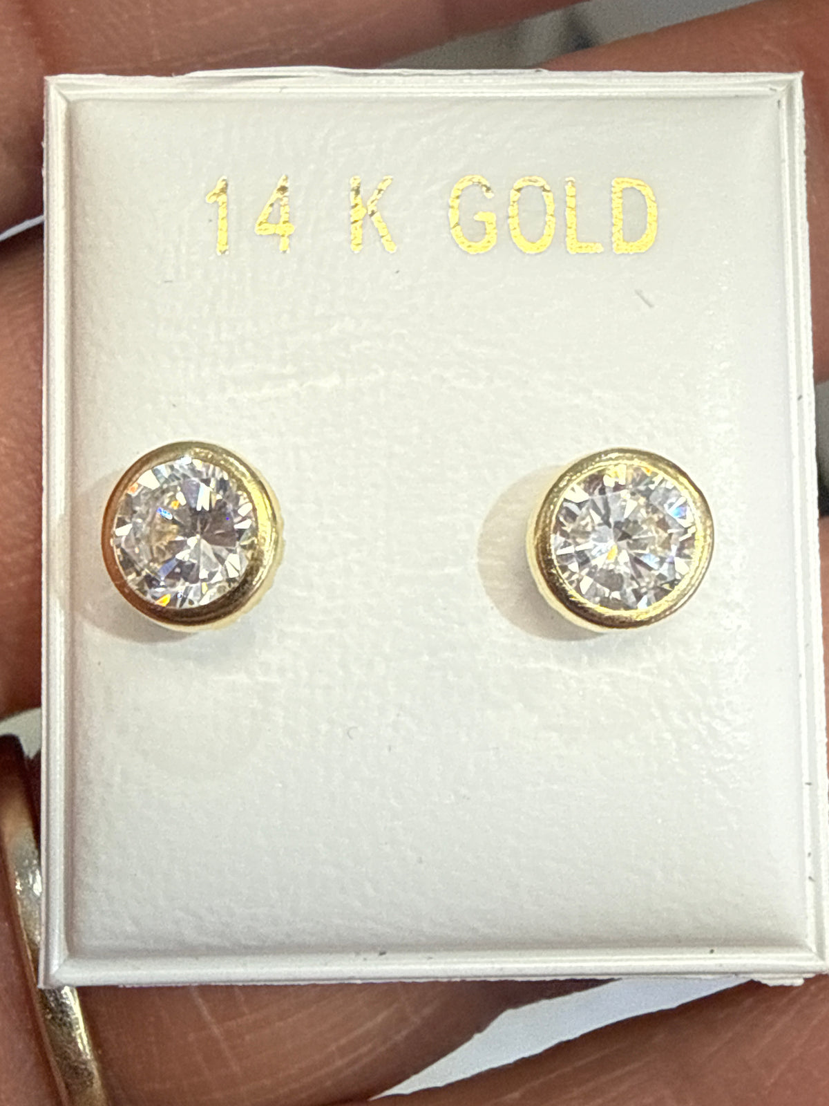 14k stud stone screw back bezel 4 mm