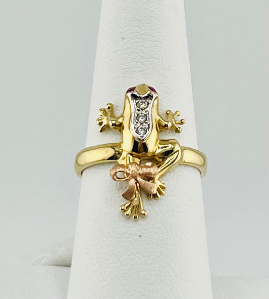 14k tri-colored frog ring with stones