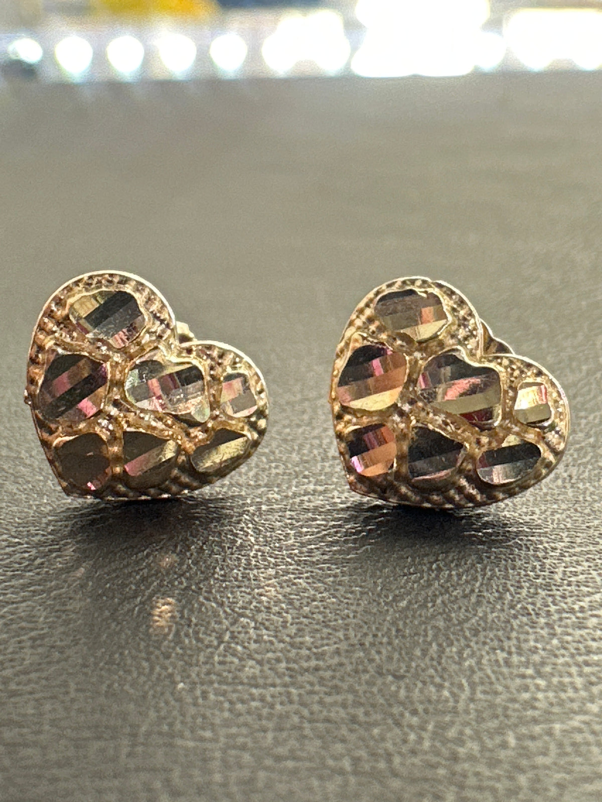 14k nugget arretes de corazon 1.47g A1