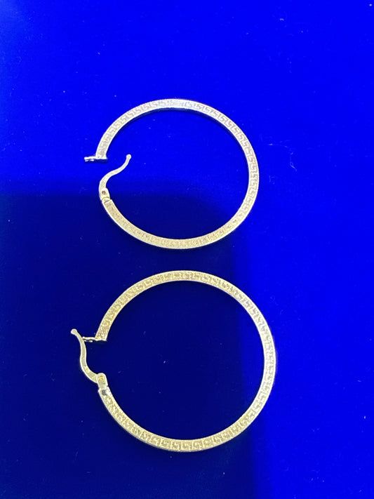 14k Earring big hoop yellow gold infinity style