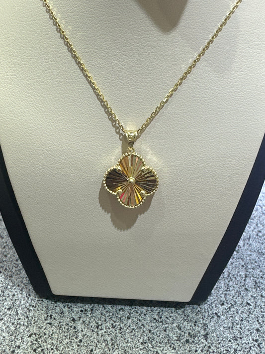 14k clover necklace