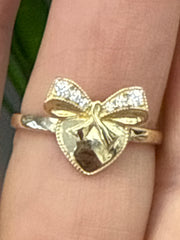 14k heart ring with bow size 8