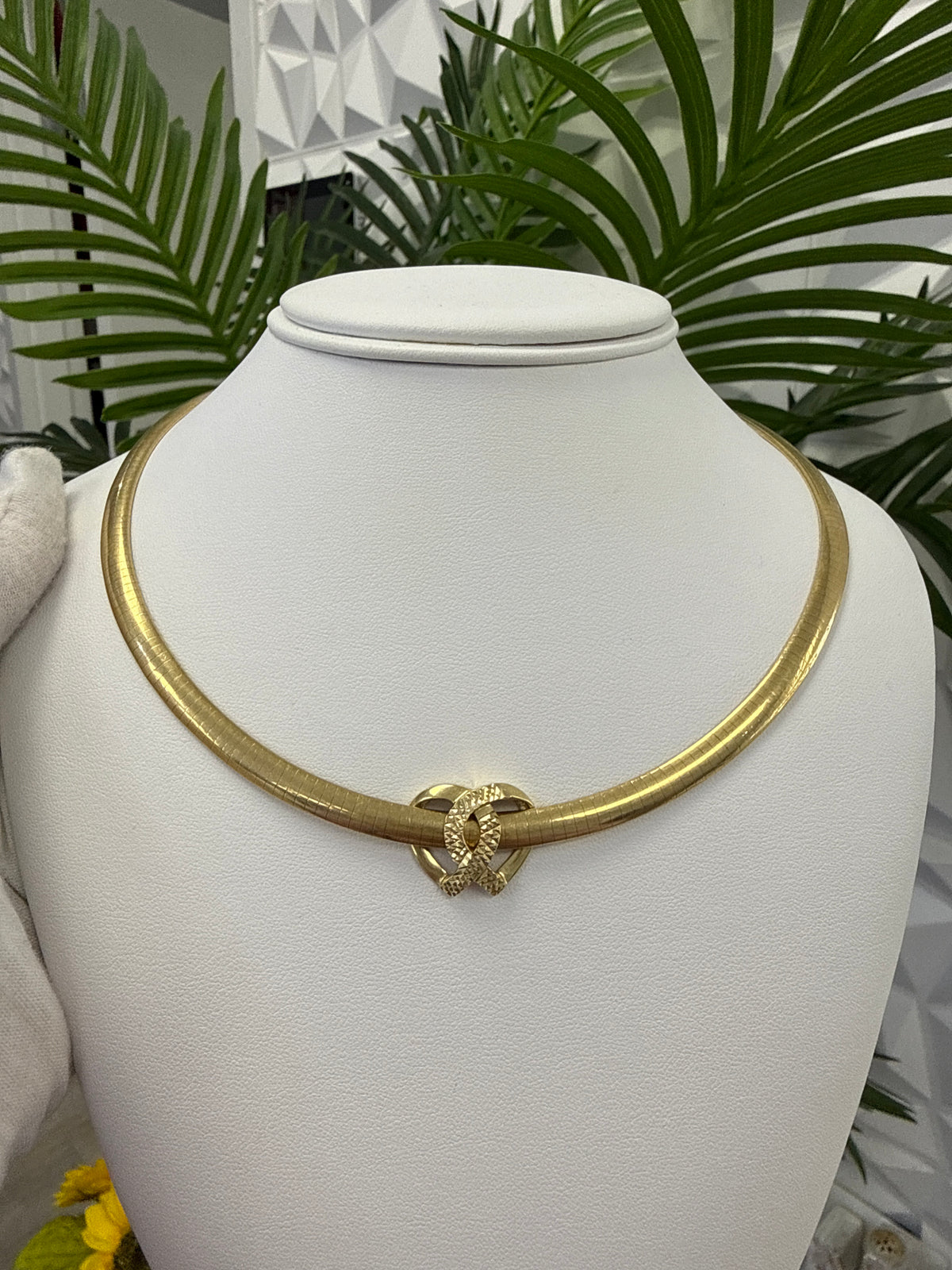 14k necklace shocker omega