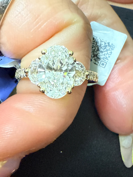 14k 3.00ct lab diamond oval yellow gold ladies ring engagement IGI certified