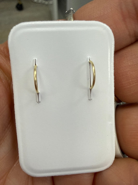 14k stone stud telephone style