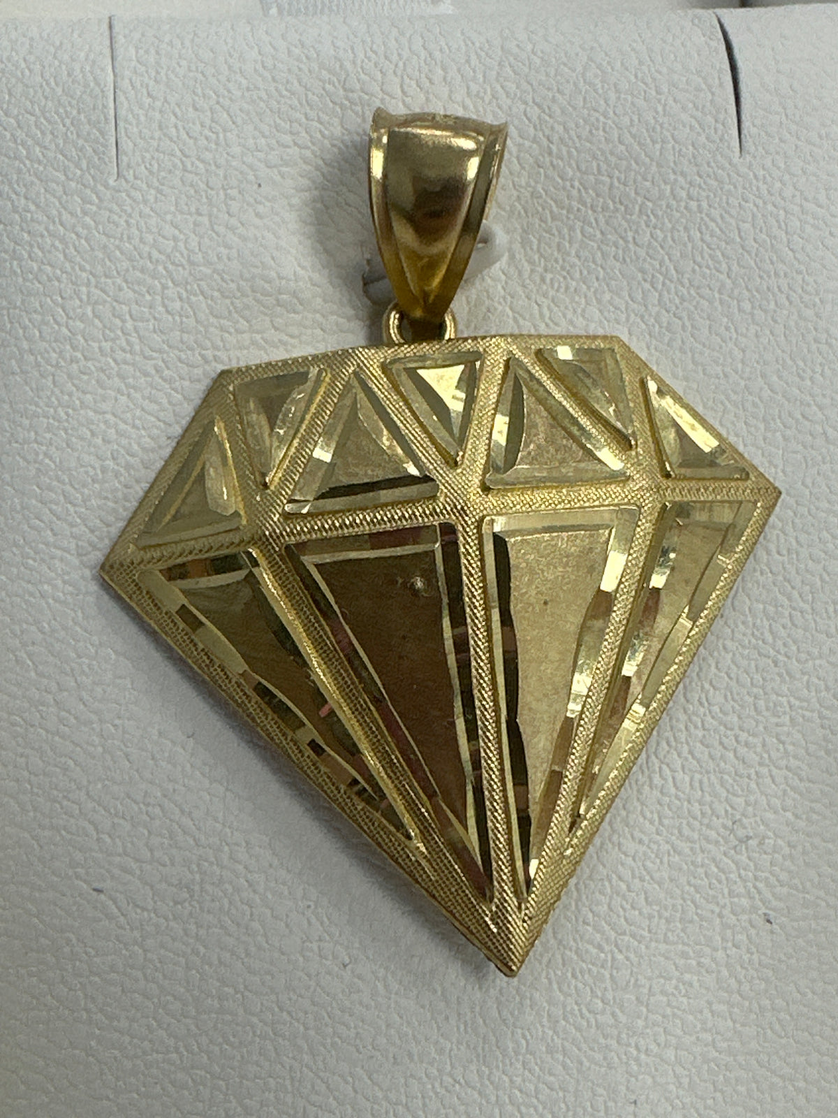 14k diamond design pendant