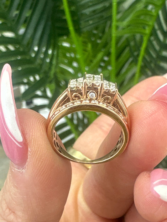 14k Rose gold diamond ring
