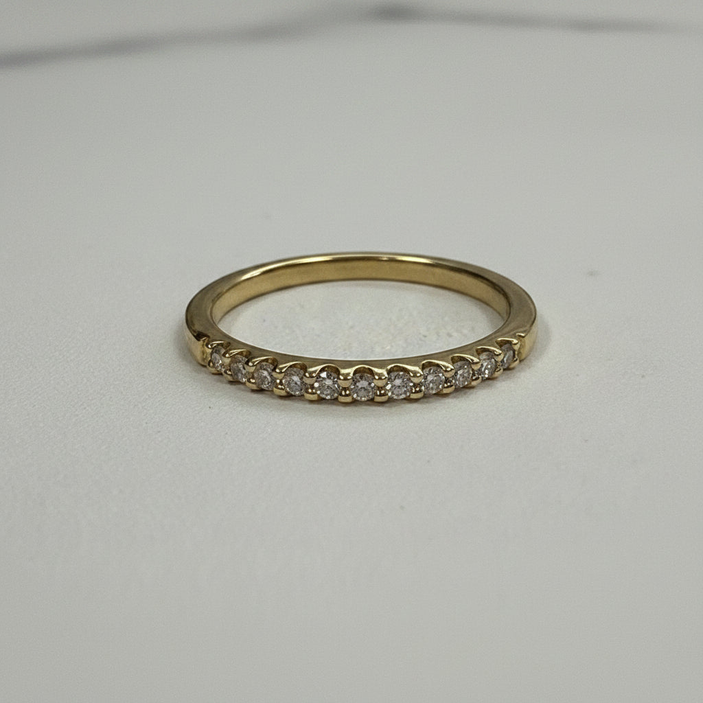 LADIES BAND 0.15CT ROUND DIAMOND 14K YELLOW GOLD (SI QUALITY)