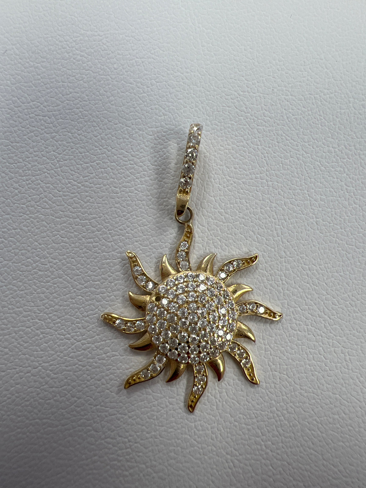 14k pendant sun w/stones