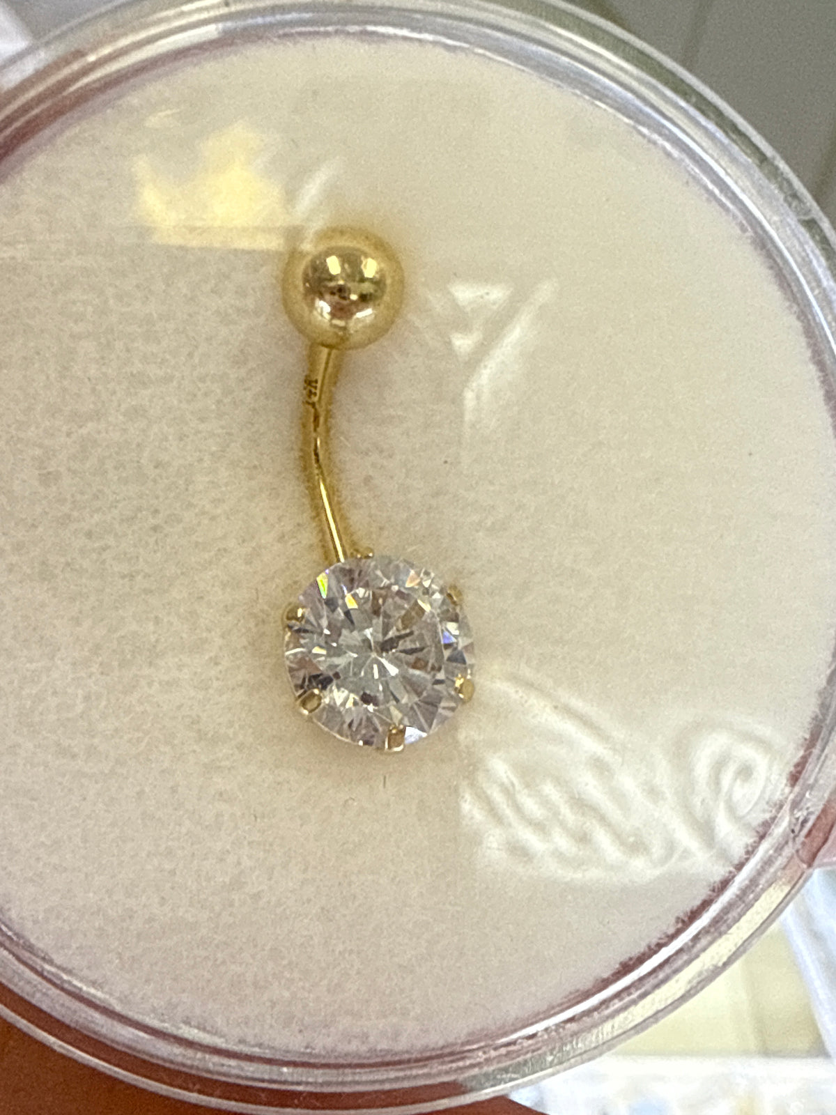 14k Earring  belly piercing with round stone