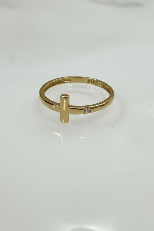 14k cross ring with one stone