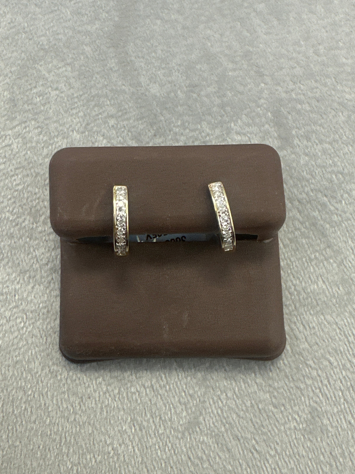 10k gold 0.15ct diamond earrings hoop