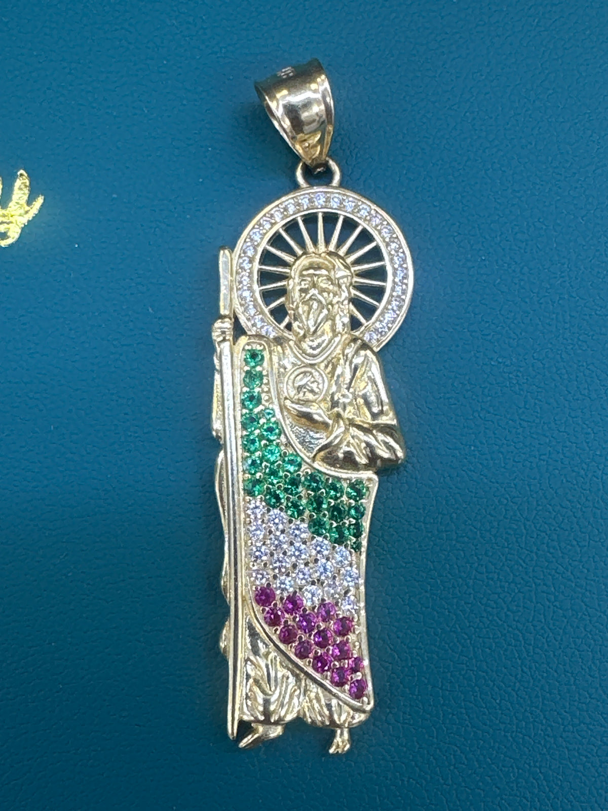 14k Christian pendant san Judas color pink and green stones