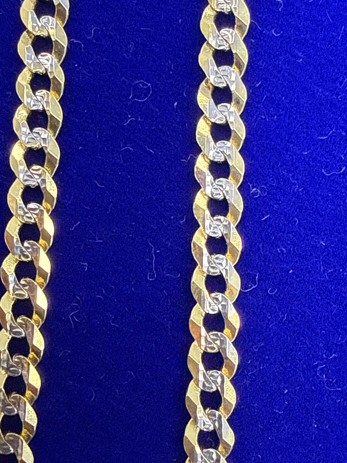 14k cuban style solid gold diamond cut 22" 7.91 grams 3.7mm￼