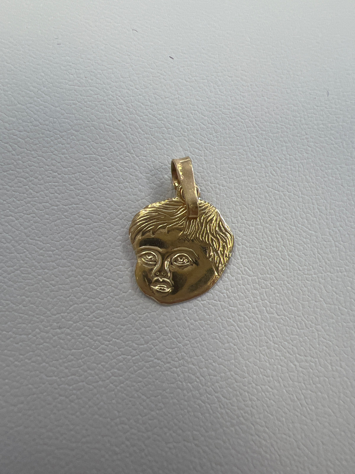 14k pendant little boy face