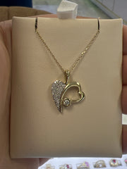 10k gold necklace with heart pendant and diamonds .25ct