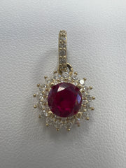 10k circle red stone pendant with white stones