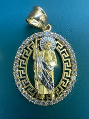 14k Christian pendant san Judas with halo with stones